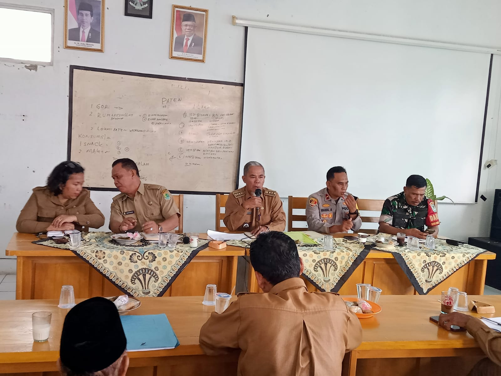 Polres Karawang Kapolsek Pakisjaya Ipda Nana Atmaja hadir Minggon Kecamatan Pakisjaya