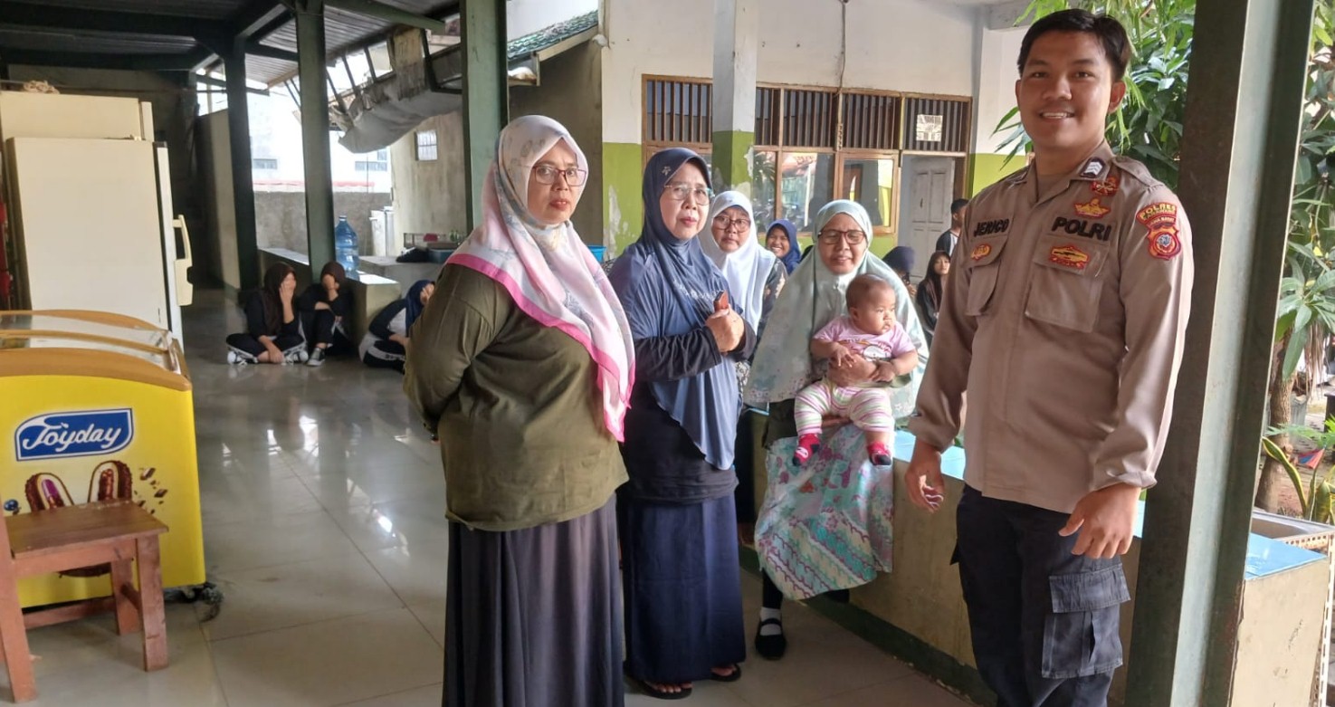 Bhabinkamtibmas Polsek Lemahabang Imbau Kaum Emak Waspada TPPO