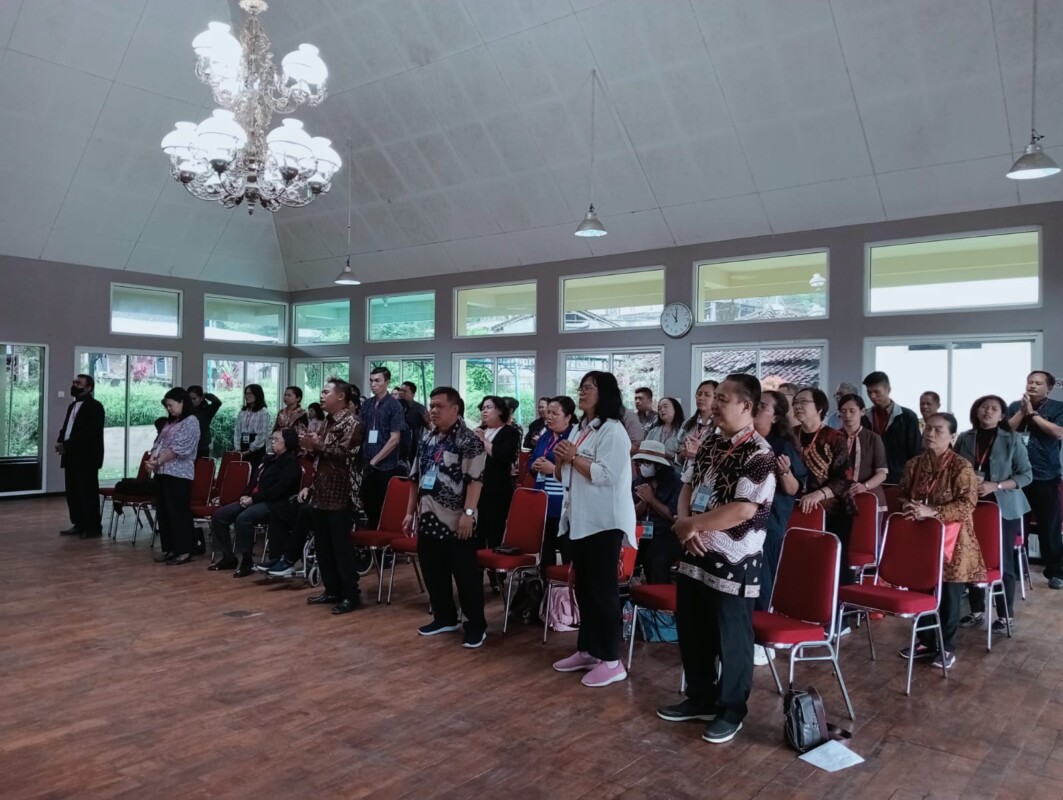 SINODE GPIAI MENGGELAR RETREAT HAMBA TUHAN WILAYAH SE JABOTABEK,JATENG DAN JATIM DI SALATIGA