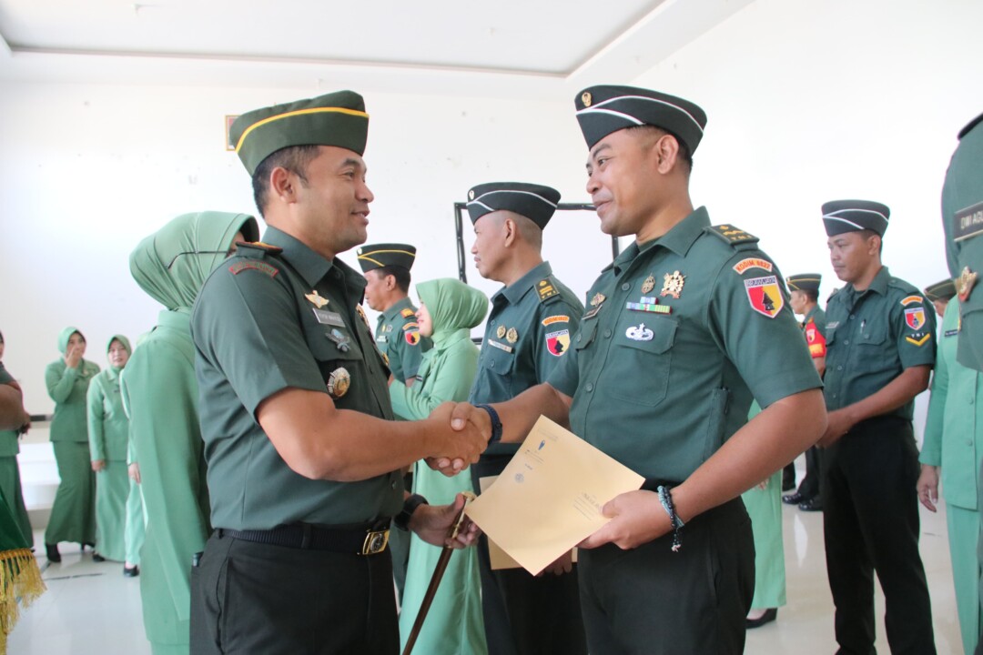 Dandim Sumenep Pimpin Korp Raport Anggota Pindah Satuan