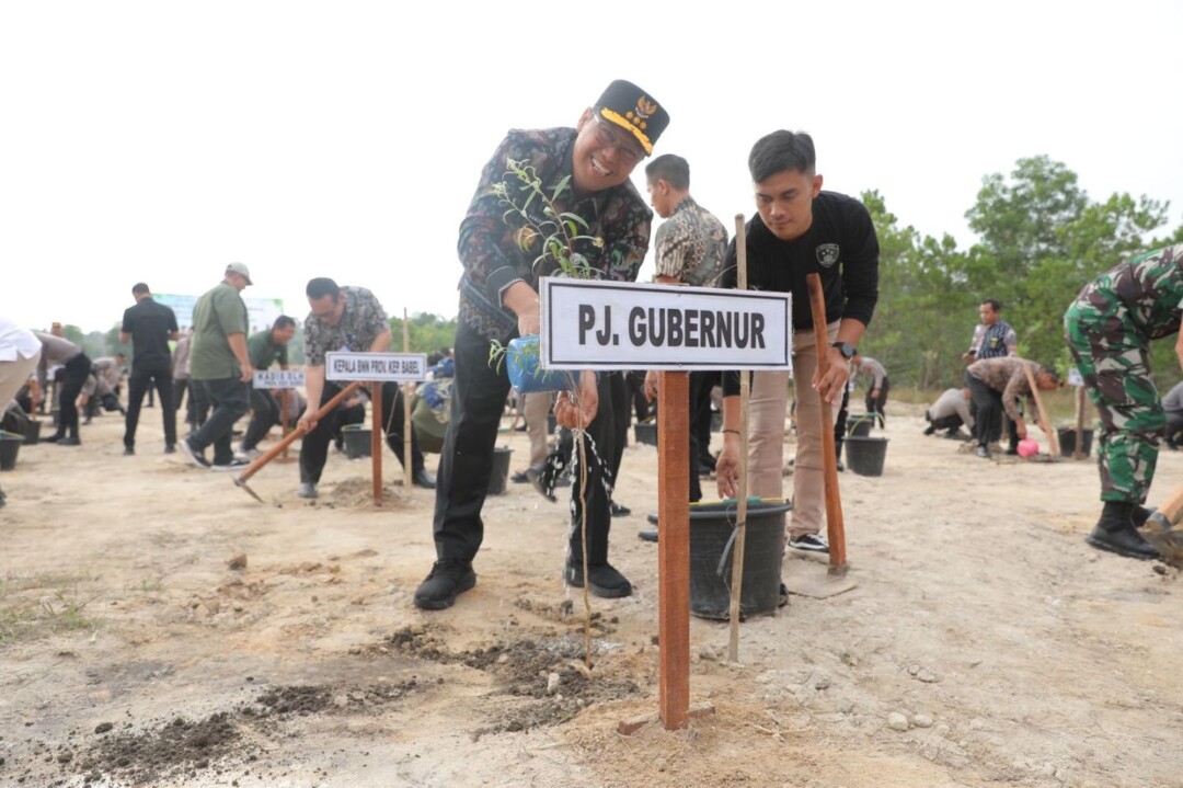 Pj Gubernur Sugito Ajak Semua Pihak Lakukan Penanaman dari Lingkup Terkecil