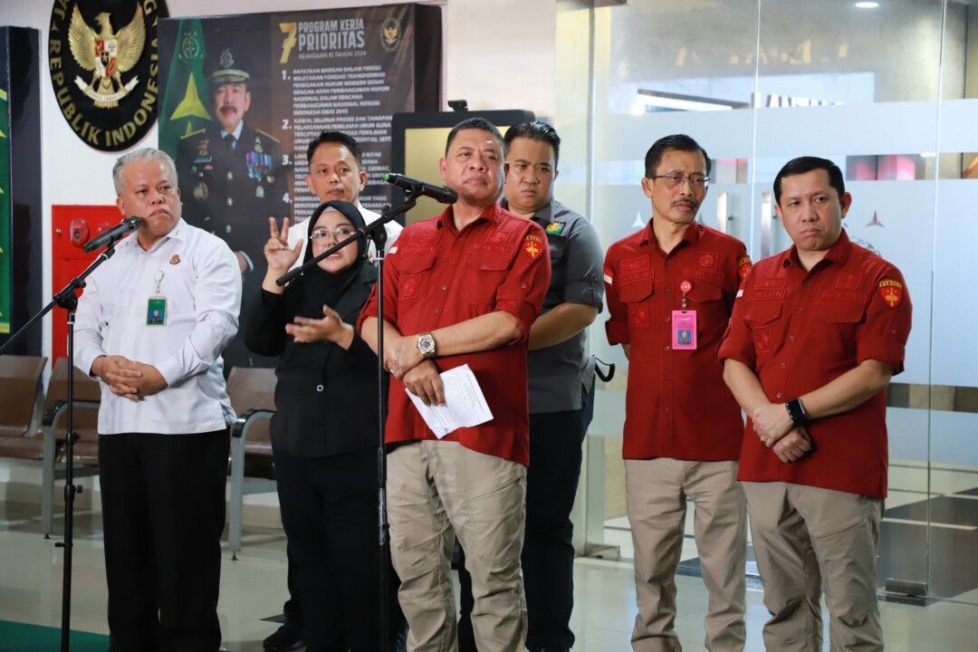 3 Orang Hakim dan 1 Pengacara, Ditetapkan Sebagai Tersangka Terkait Suap Gratifikasi