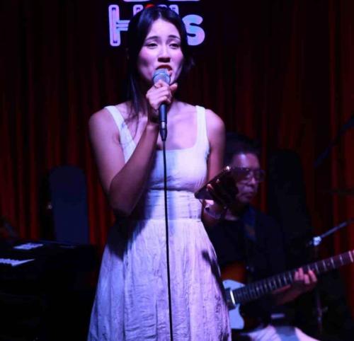 Debut Maia Bonifield di Indonesia: Pop Jazz Bertema Cinta dan Keindahan Sumatera