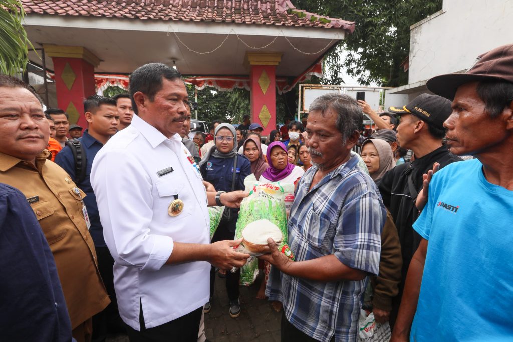 Tinjau Banjir Brebes3 1024x683