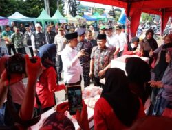 Bupati Bangkalan Tinjau Pasar Murah Ramadan, Pastikan Harga Sembako Lebih Terjangkau
