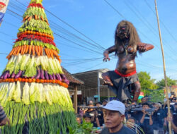 Meriah! Ngebel Gumregah Angkat Budaya dan UMKM Lewat Kirab dan Pentas Seni