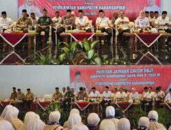 Pelepasan Jamaah Haji di Karanganyar, Bupati Tekankan Pentingnya Transparansi