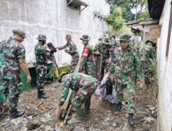 TNI Kodim 1427/Pasangkayu Tunjukkan Solidaritas dengan Bantu Pembersihan Rumah Purnawirawan yang Terbakar