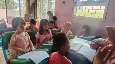 Rumah Belajar Aisyah Kembali Aktif: Membantu Anak-Anak Karawang Mencapai Mimpinya