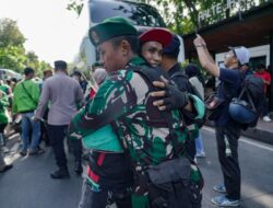 Kostrad Gelar Aksi Damai Bersama Ojol di Sekitar Monas Jakarta