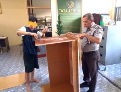 Sentuhan Tangan Terampil WBP: Hadirkan Meja Komputer dan Sofa Fungsional
