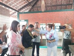 Syukur dan Harapan di Lombok Ijo: Pewarna DIY Rayakan Ulang Tahun Ketua, Siap Gebrak dengan Program-Program Inovatif!
