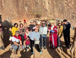 Gunung Sinai Menyala: Ketika Doa untuk Indonesia Menggetarkan Langit Tanah Suci!