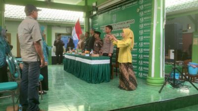 Polsek Kademangan Hadiri Rakor Lintas Sektor Bahas Kesehatan dan Keamanan Masyarakat