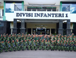 Prajurit Dirgahayu Kembali! Kasdivif 1 Kostrad Sambut Pahlawan dari Bumi Papua dengan Hormat!
