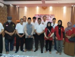 Kuat! SBC & SGC Berkah 17an Bantu Penyandang Disabilitas Ganda dan Santri Kurang Mampu di Depok