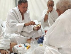 Jelang Wukuf di Arafah, Wali Kota Bekasi Bagikan Suasana Kebersamaan di Tenda Mina