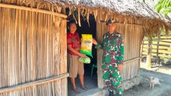 Menjaga Perbatasan dengan Hati, Satgas Yonarhanud 2 Kostrad Buktikan Kepedulian Lewat Aksi Berbagi Sembako