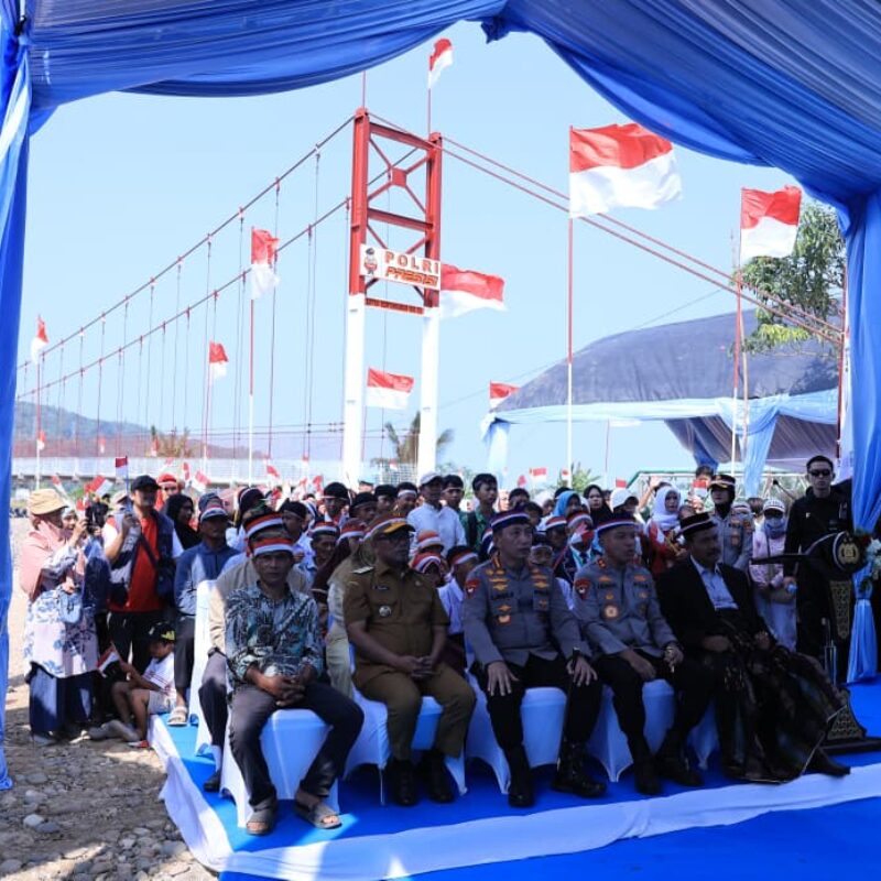 Kapolri Resmikan 895 Jembatan Merah Putih Presisi Berikan Manfaat bagi 2 Juta Masyarakat