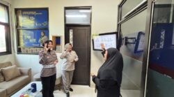 Satpas Polres Probolinggo Kota Gelar Pelatihan Bahasa Isyarat, Wujudkan Pelayanan Prima bagi Penyandang DisabilitasSatpas Polres Probolinggo Kota Gelar Pelatihan Bahasa Isyarat, Wujudkan Pelayanan Prima bagi Penyandang Disabilitas