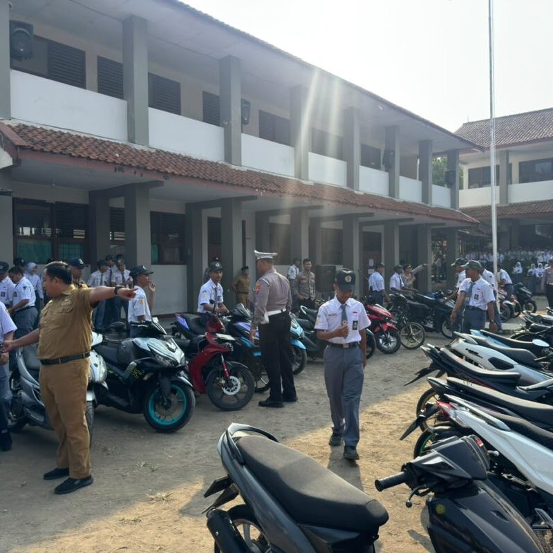 SATLANTAS POLRES CILEGON SOSIALISASIKAN TERTIB BERLALU LINTAS DAN TERTIBKAN KNALPOT TIDAK SESUAI SPESIFIKASI TEKNIS