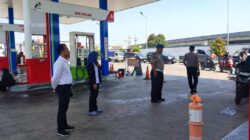 Pastikan Pasokan Aman, Personel Polres Probolinggo Kota Disiagakan di SPBU