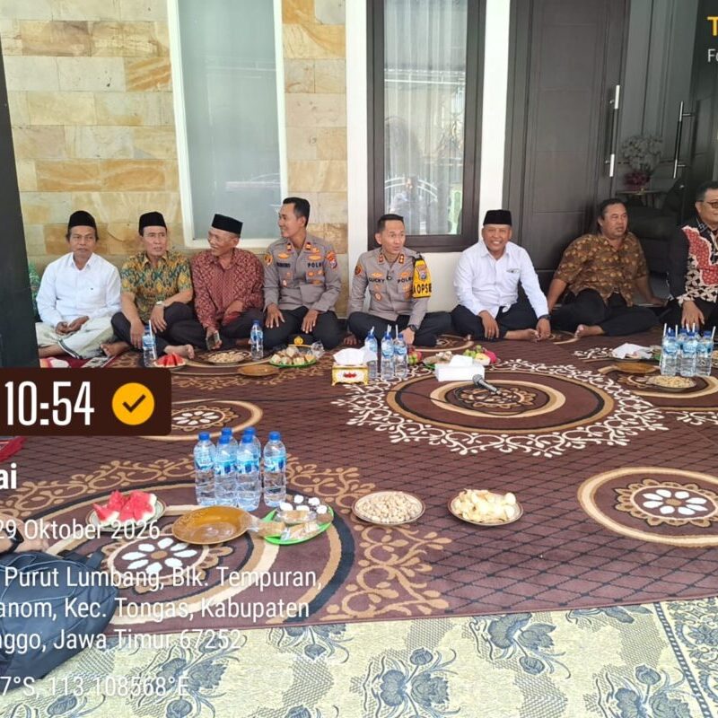 Kapolres Probolinggo Kota Pimpin Bhakti Sosial FORKOPIMKA Tongas di Dua Desa